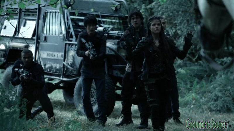 The 100 Season 3 Sneak Peek We Are Survivors iTunes Exclusive-619

