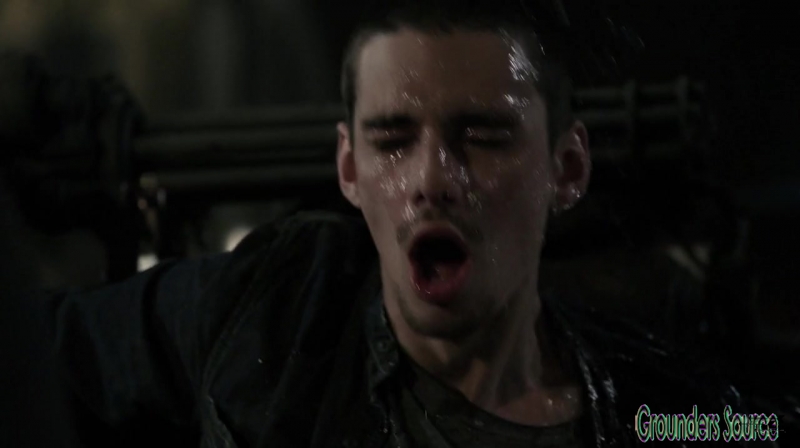 The 100 Season 3 Sneak Peek We Are Survivors iTunes Exclusive-448

