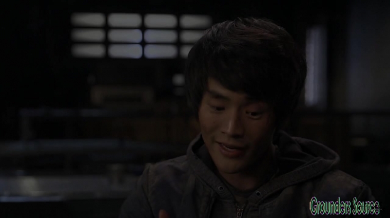 The 100 Season 3 Sneak Peek We Are Survivors iTunes Exclusive-259
