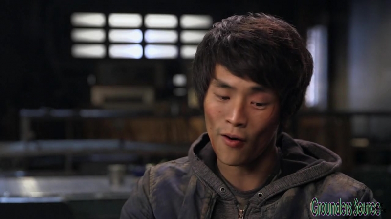 The 100 Season 3 Sneak Peek We Are Survivors iTunes Exclusive-246
