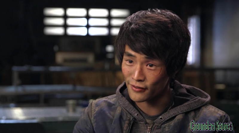 The 100 Season 3 Sneak Peek We Are Survivors iTunes Exclusive-198
