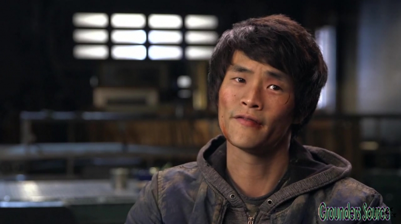 The 100 Season 3 Sneak Peek We Are Survivors iTunes Exclusive-159
