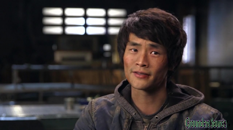 The 100 Season 3 Sneak Peek We Are Survivors iTunes Exclusive-154
