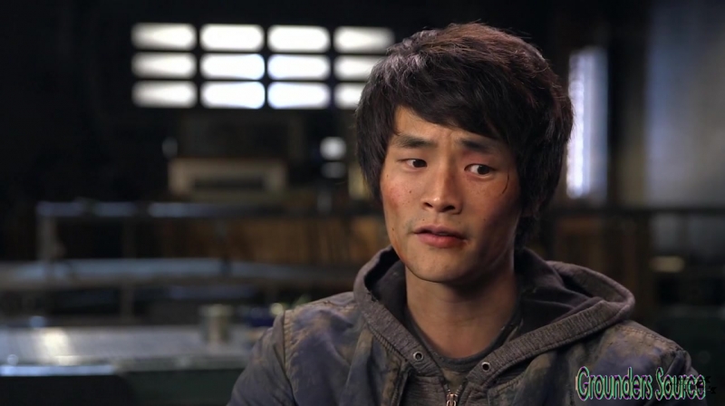 The 100 Season 3 Sneak Peek We Are Survivors iTunes Exclusive-140

