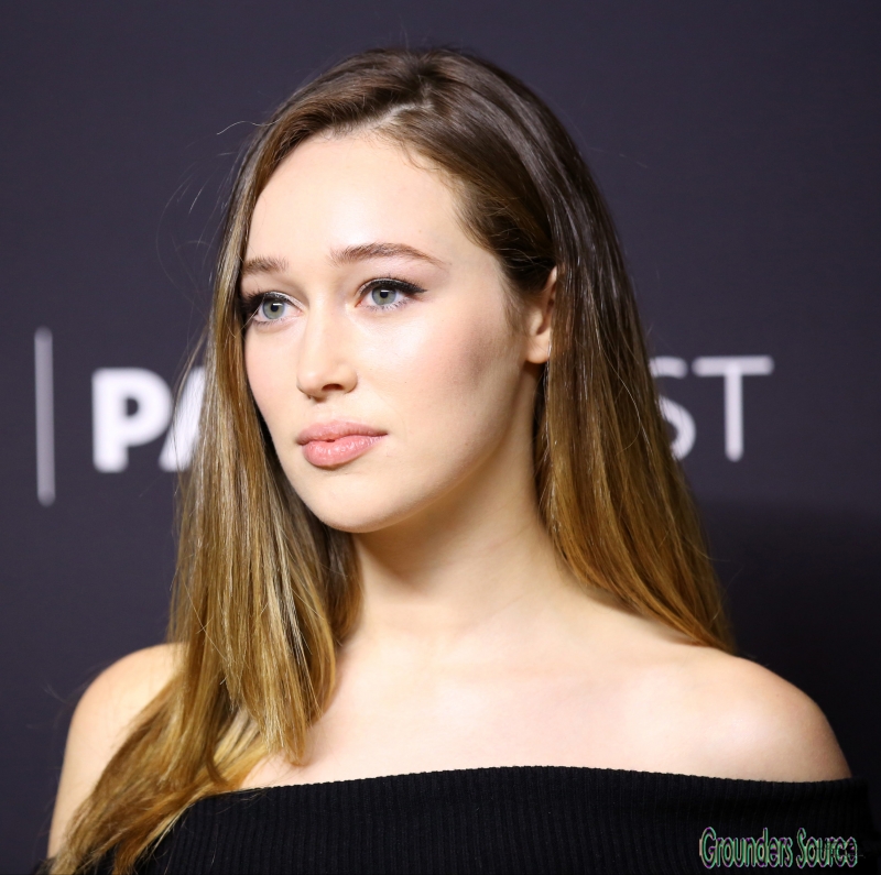 March 19th 2016 Alycia Debnam-Carey Attends Paleyfest 2016 Events-1
