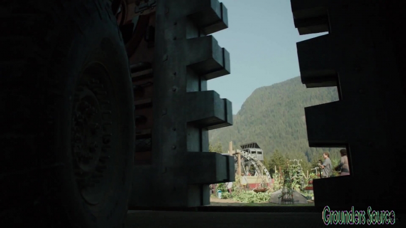The 100 Hunted Extended Trailer-1220
