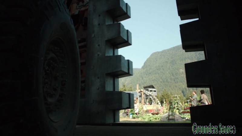 The 100 Hunted Extended Trailer-1213
