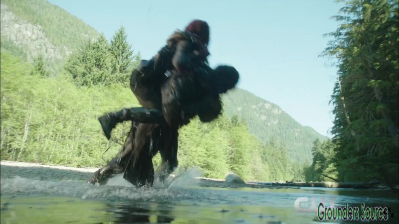 The 100 Hunted Extended Trailer-511
