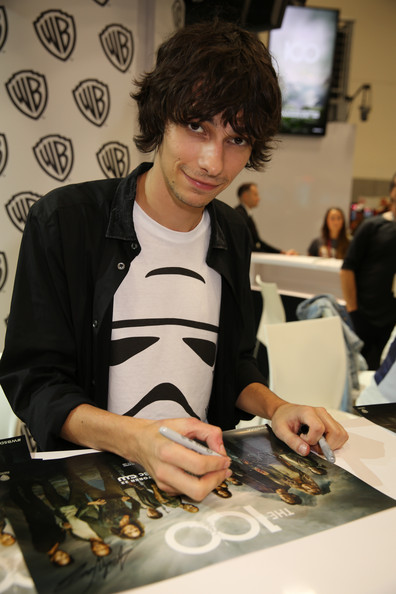 Devon2BBostick2BWarner2BBros2BComic2BCon2BInternational2B-HZSicovuJzl.jpg