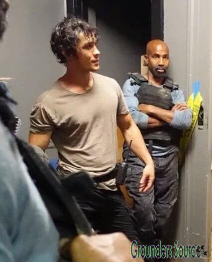 The 100 Season Three Behind the Scenes-131
