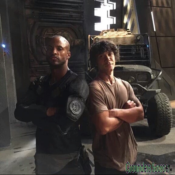The 100 Season Three Behind the Scenes-63
