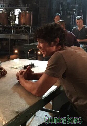 The 100 Season Three Behind the Scenes-44
