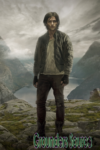 Cast Promotional Stills Season Two The 100

