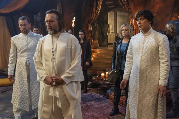 Episode Stills Season 7 7x13 Blood Giant
