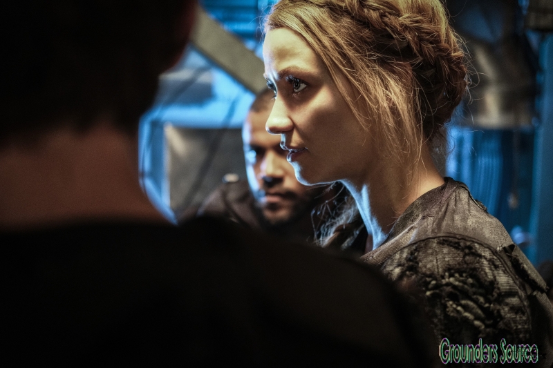 The 100 Promotional Stills HQ Episode Promo Stills Season Four Heavy Lies The Crown HQ
