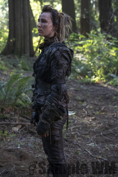HQ Episode Stills The 100 Season 7 07x01 From The Ashes
