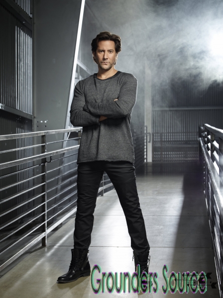 Promotional Cast Promos The 100 Season One Stills
