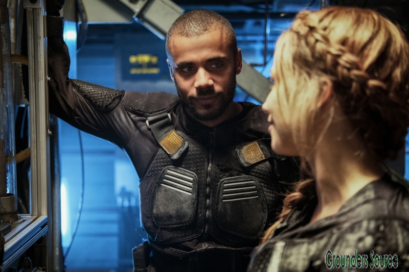The 100 Promotional Stills Episode Promo Stills Season Four 04x02 Heavy Lies The Crown
