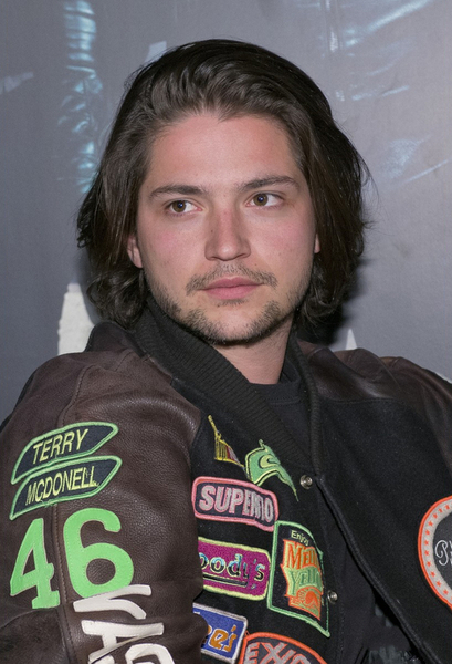 Eliza Taylor Thomas McDonell Calle 13 Premier Madrid June 9th 2014
