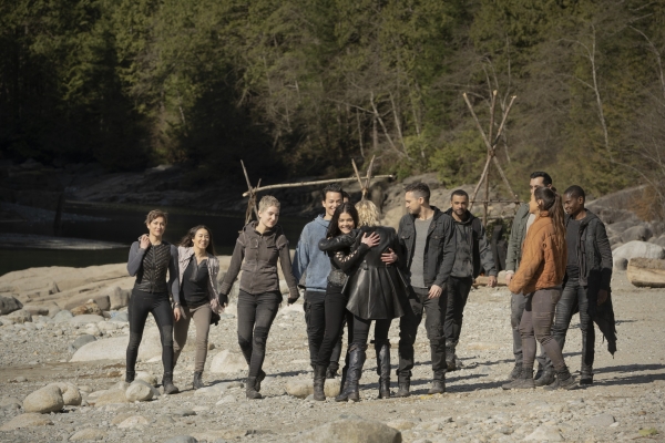 Season 7 The 100 7x16 The Last War Promotional Stills
