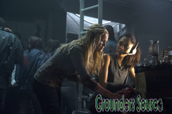 HQ Episode 01x07 Contents Under Pressure Season One Stills
