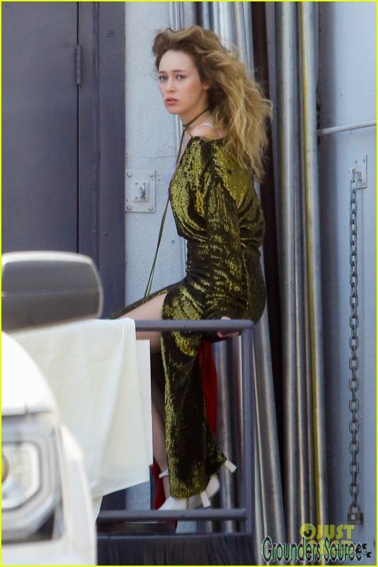 Photoshoot June 26th 2016 Alycia Debnam-Carey On Set -3

