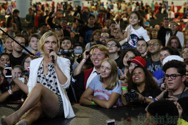 Eliza Taylor's Panel at Florida Super Con in Miami June 26-27th 2015-149
