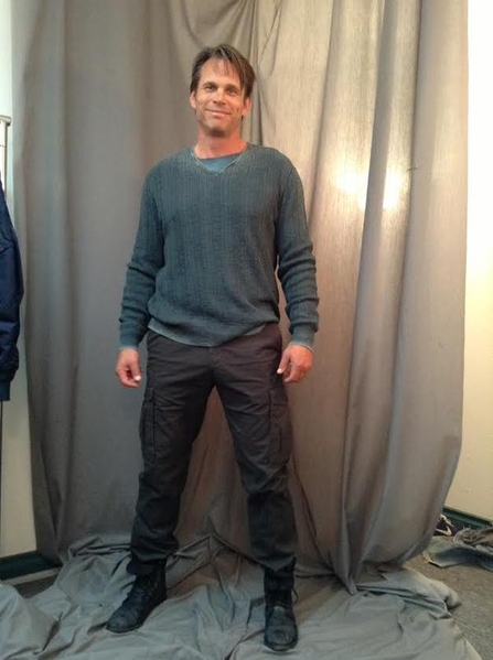 Wardrobe The 100-10
