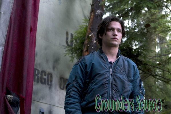 The 100 Season One 01x09 Unity Day HQ Episode Promo Stillsâ€“5
