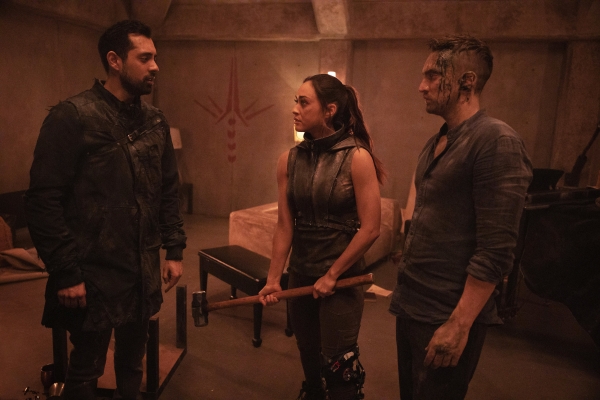 The Dying Of The Light The 100 Season 7 7x15
