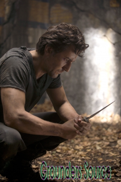 The 100 Fog of War 02x06 Episode Frame Stills
