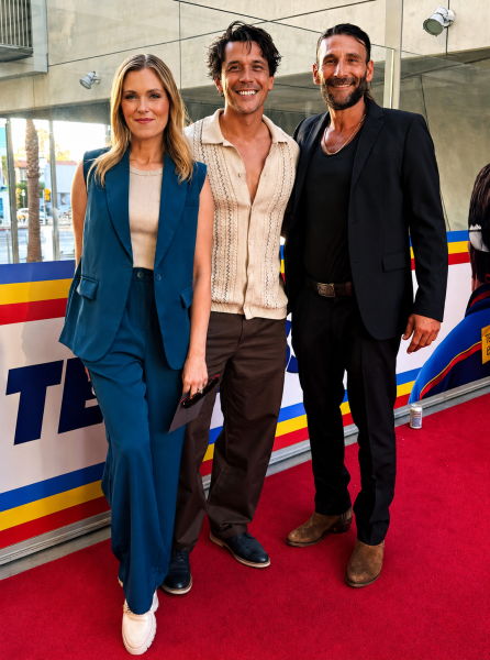 Keywords: The 100 Ted Lasso premiere