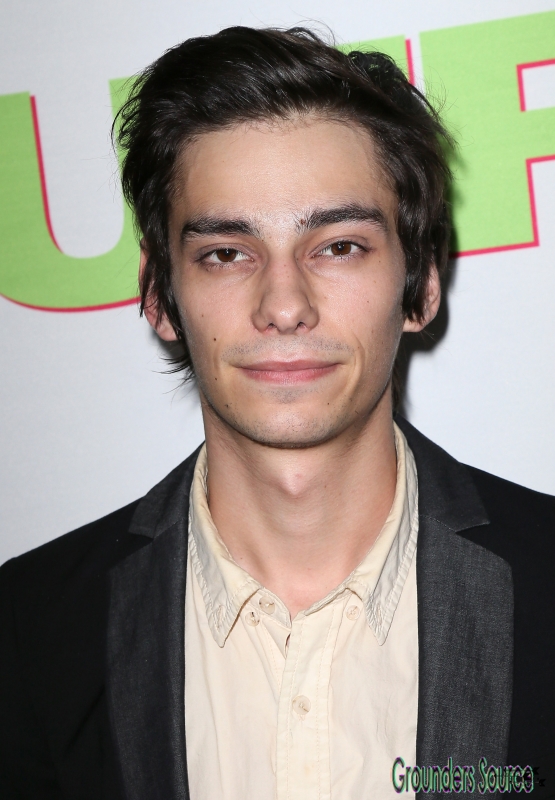 Premier February 13th 2015 The Duff Devon Bostick Attends
