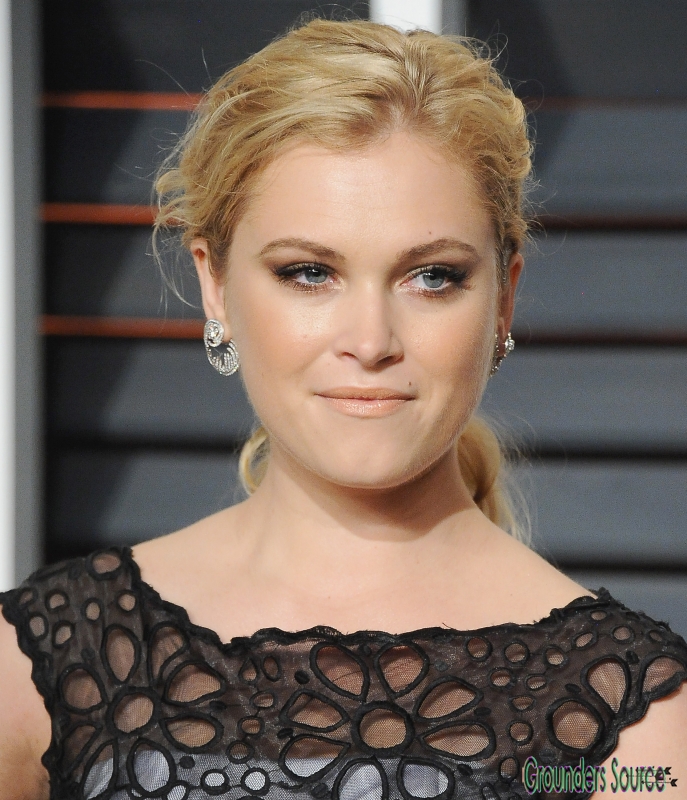 Eliza Taylor Vanity Fair Oscars After Party February 22nd 2015
