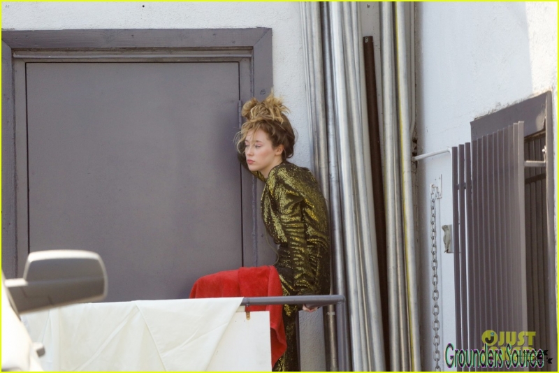June 26th 2016 Alycia Debnam-Carey On Set Photoshoot
