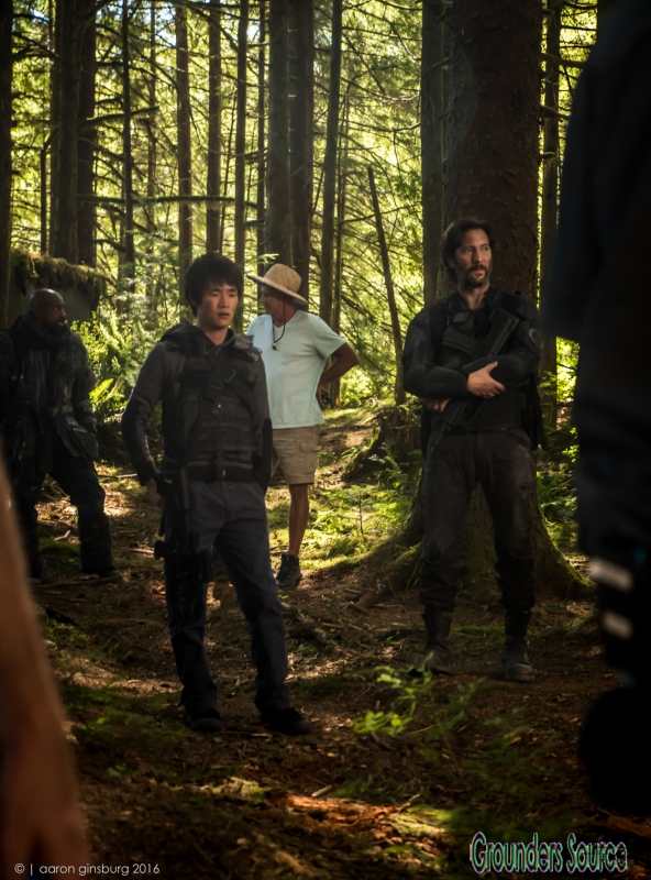 The 100 Season Three Behind the Scenes-183
