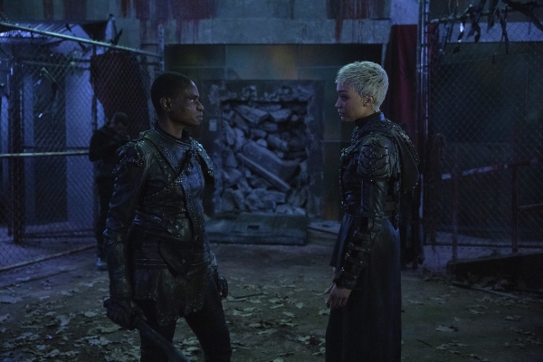 The 100 7x15 The Dying Of The Light
