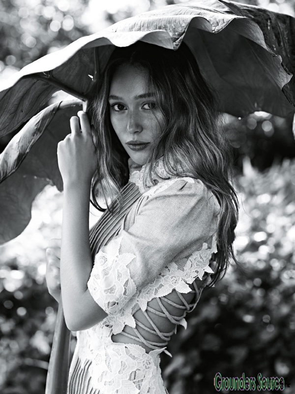 May 2016 Alycia Debnam-Carey Photoshoots For Vogue Australia
