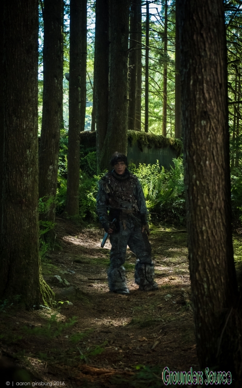 The 100 Season Three Behind the Scenes-178
