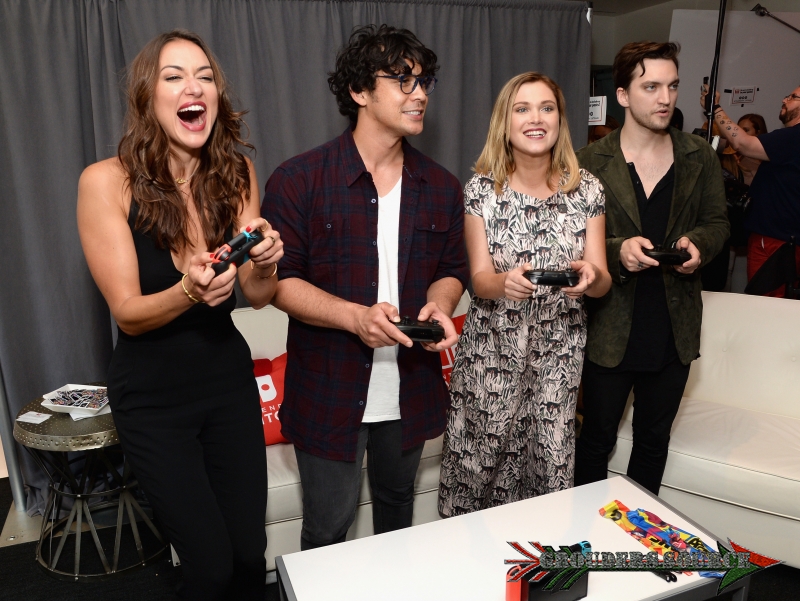 Comic Con TVLine Nintendo Room July 22nd, 2017-1
