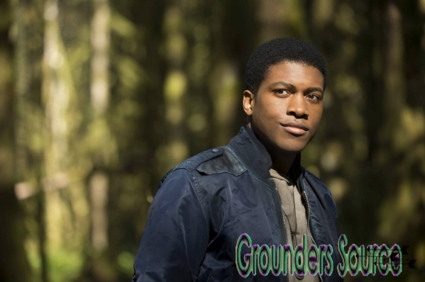 The 100 Season One Cast Promotional Gallery
