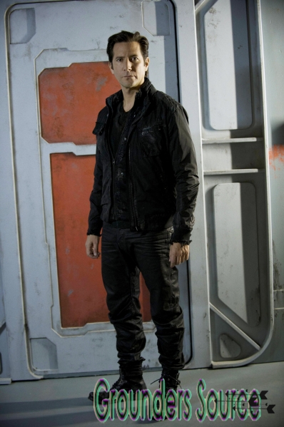 Season One Cast Promotional Stills The 100 Promos

