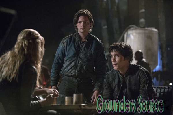 The 100 Fog of War 02x06 Drama Scene Stills
