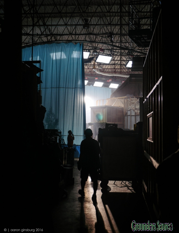 The 100 Season Three Behind the Scenes-16
