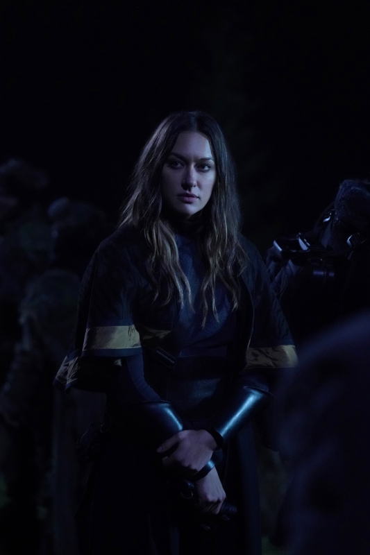 The 100 Season 6 Episode 12 Adjustment Protocol HQ
