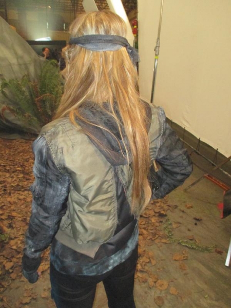 The 100 Behind the Scenes-148
