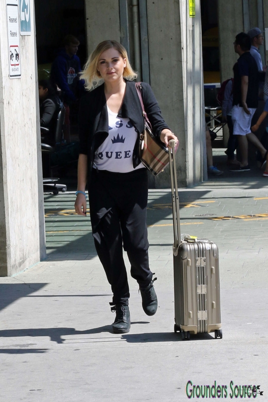 Arrival August 6th, 2016 Eliza Taylor Vancouver

