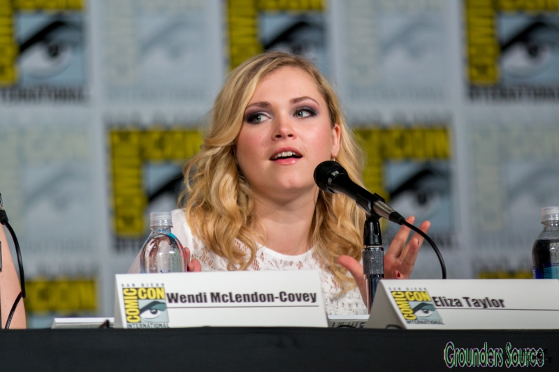 Eliza_Taylor_21662078928.jpg