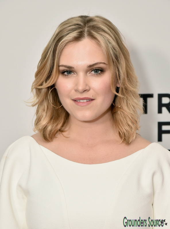 Eliza Taylor Attends Thumper Premiere At Tribeca Film Festivalâ€“5
