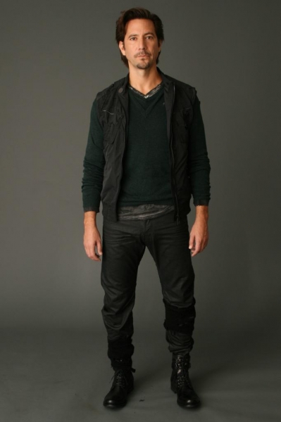 Wardrobe The 100-26
